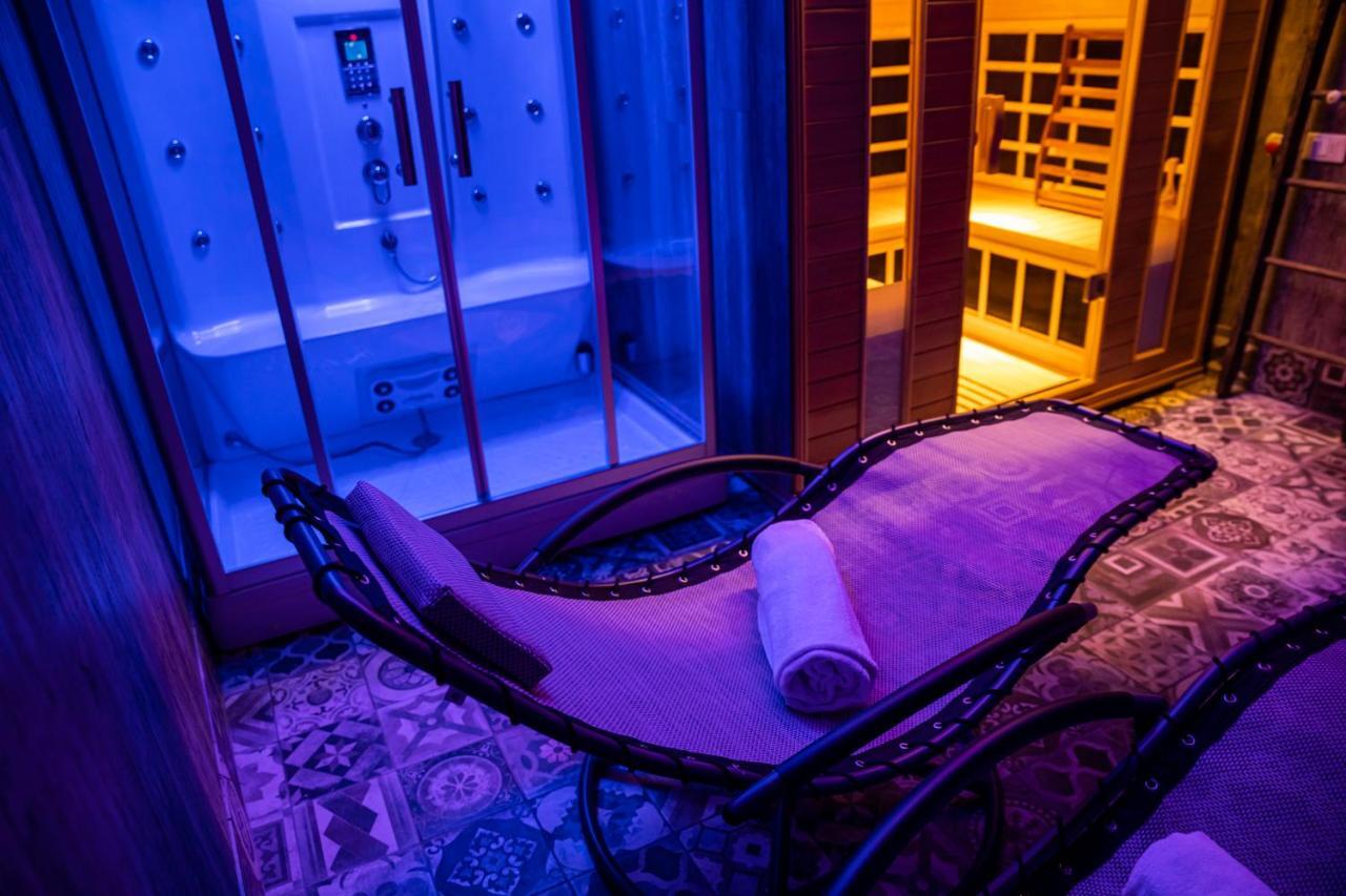 Antico Borgo B&B Con Spa - Adults Only มาแนร์บา เดล การ์ดา ภายนอก รูปภาพ